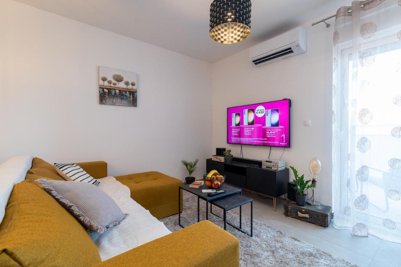 Kamarin Apartment تروغير المظهر الخارجي الصورة