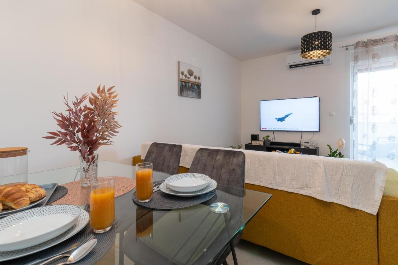 Kamarin Apartment تروغير المظهر الخارجي الصورة
