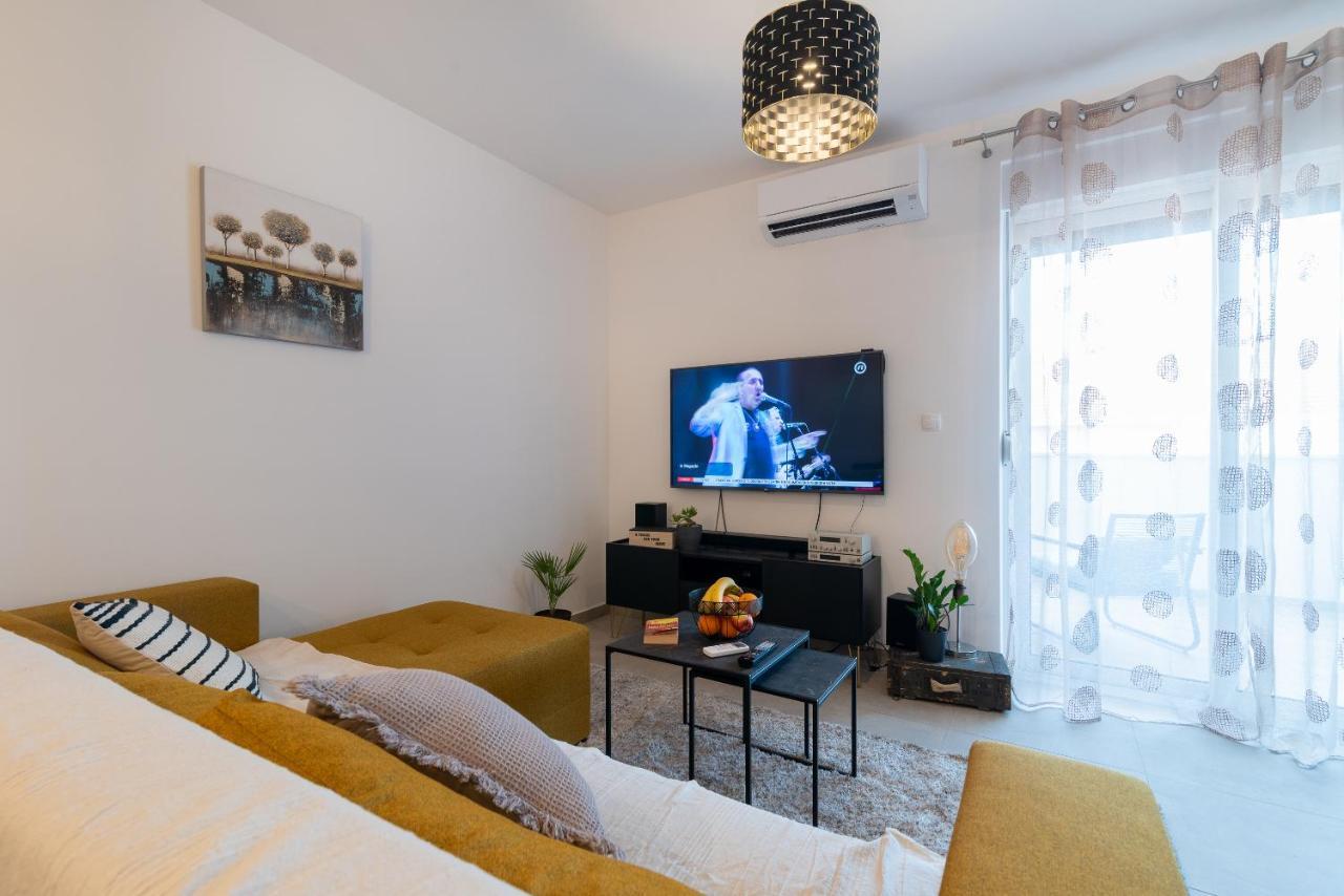 Kamarin Apartment تروغير المظهر الخارجي الصورة
